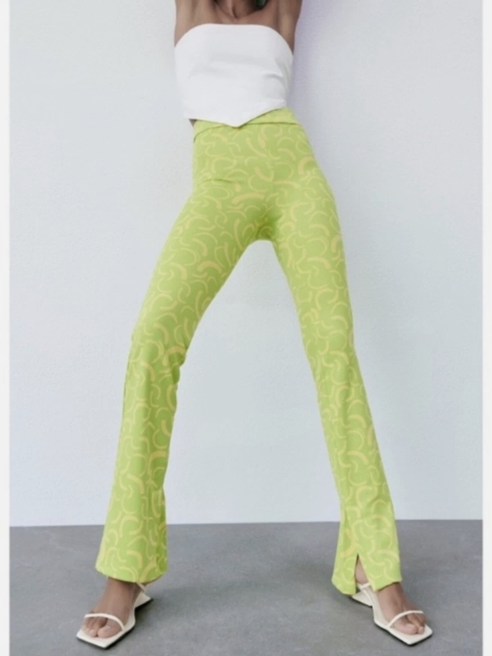 Zara Jacquard Flared Pants • Abstract • NWOT • Size M